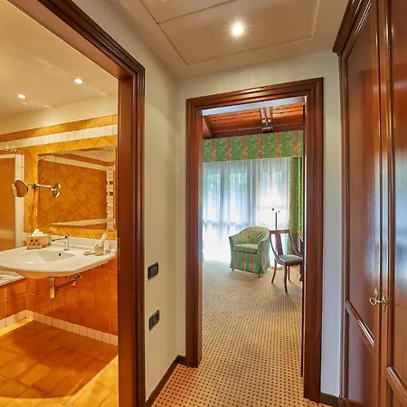 Relais Santo Stefano 4*