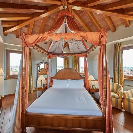 Relais Santo Stefano 4*