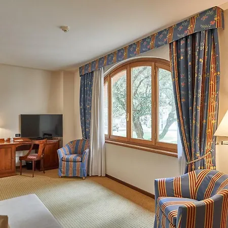 Hotel Relais Santo Stefano 4*